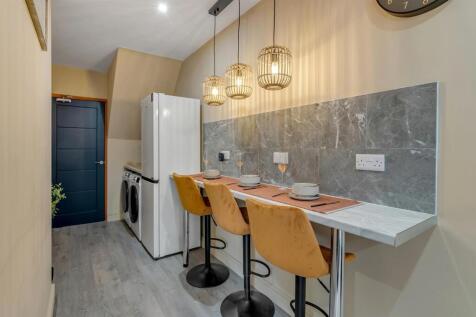 37 Melville Road, Coventry, CV1 3A (79).jpg