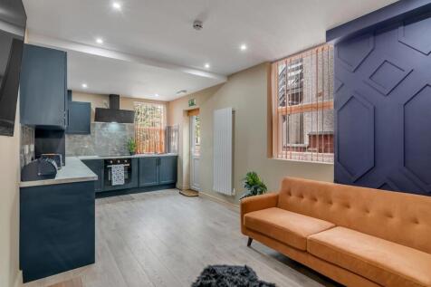 37 Melville Road, Coventry, CV1 3A (81).jpg