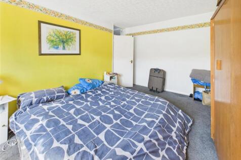 CAM03736G0-PR0133-STILL013.jpg
