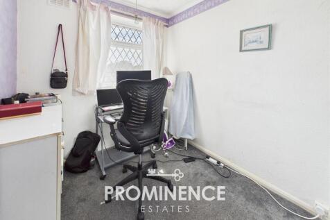 CAM03736G0-PR0133-STILL014.jpg