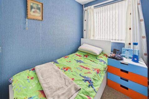 CAM03736G0-PR0132-STILL015.jpg