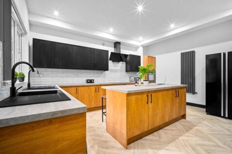 2024-05-08-Dosanjh-Property-Management-1-042.jpg
