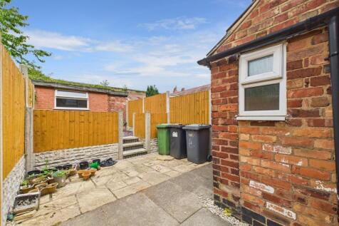 CAM03736G0-PR0155-STILL018.jpg