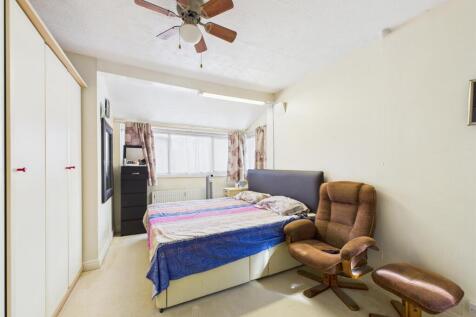 CAM03736G0-PR0191-STILL002.jpg