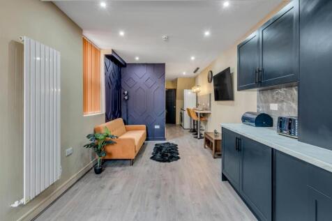 37 Melville Road, Coventry, CV1 3A (86).jpg