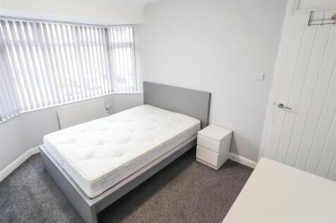 The Martyrs Close-2.jpg