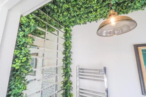 The Martyrs Close -47.jpg