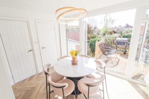 The Martyrs Close -54.jpg