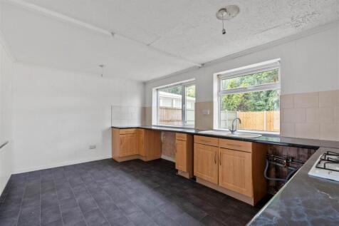 18 Potton Close NWM (10 of 18).jpg