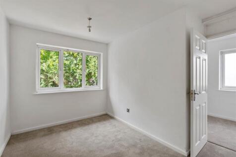 18 Potton Close NWM (4 of 18).jpg