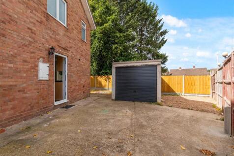 18 Potton Close NWM (12 of 18).jpg
