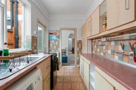 66 Kingston Road NWM (8 of 19).jpg