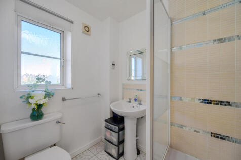 Master Ensuite
