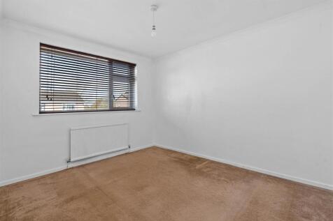 37 Morris Drive, Whitnash (22 of 28).jpg