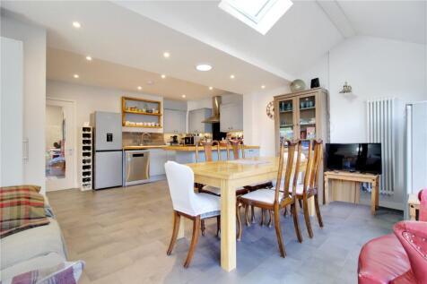 Kitchen/Diner/Family