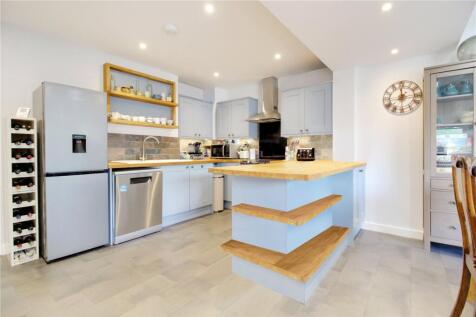 Kitchen/Diner/Family