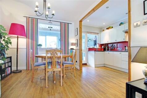 Dining/Kitchen