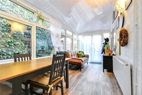 Conservatory/Dining