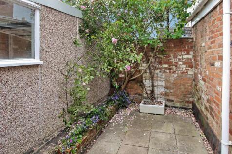 Courtyard Garden