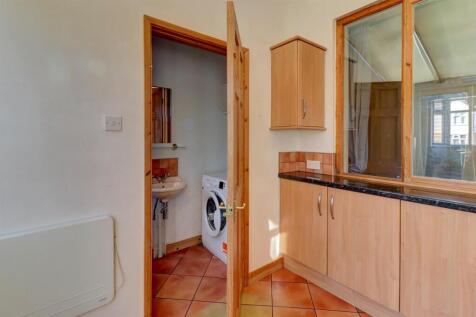 Guest WC/Utility