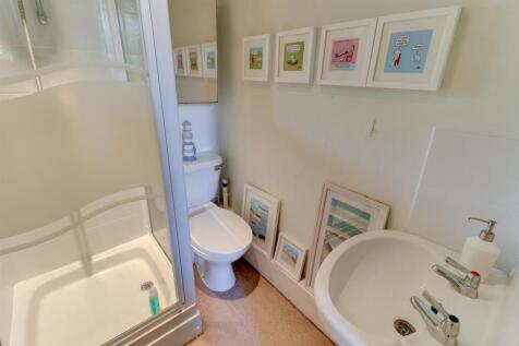Ensuite Shower Room (Bedroom 2)