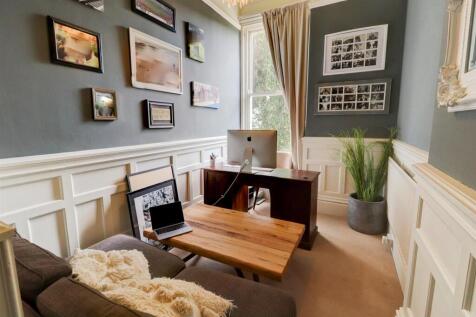 Bedroom 3/Office