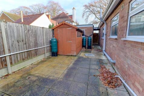 Garden/Side Entrance