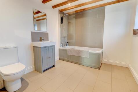 Ground Floor Bathroom