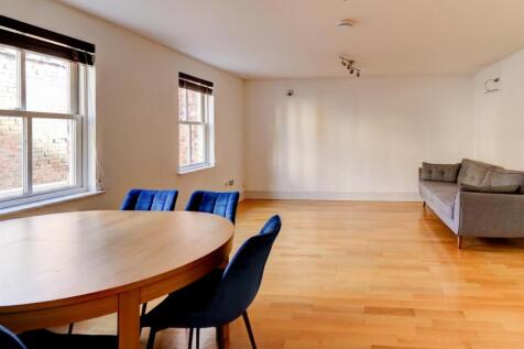 Living/Dining Room