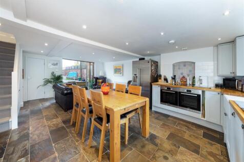 Breakfast Kitchen &amp; Snug