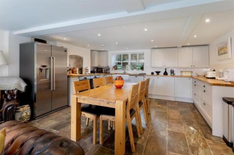 Breakfast Kitchen &amp; Snug