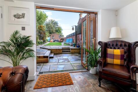 Bi-Fold Doors to Garden