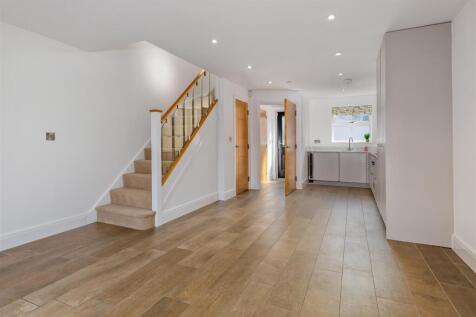 Mews4-12A.jpg