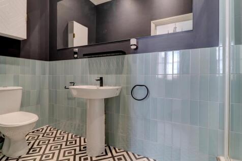Ensuite Shower Room