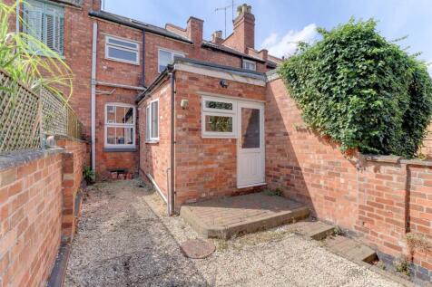 Rear Courtyard Garden