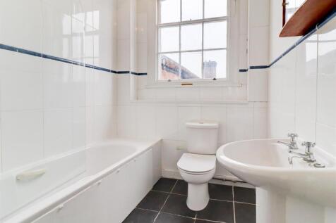 Bathroom (To be refurbished)