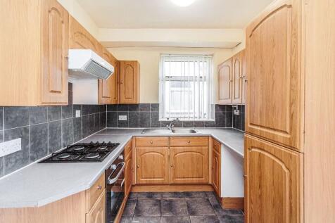 Kitchen / Dining Roo