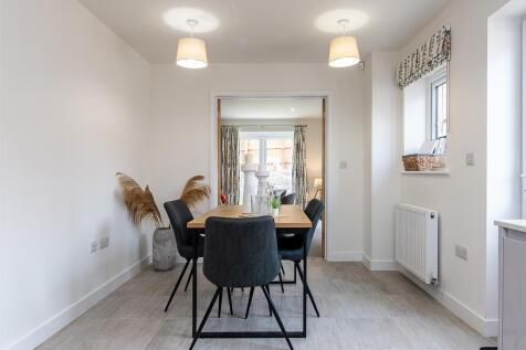 IMAGE OF SHOW HOME