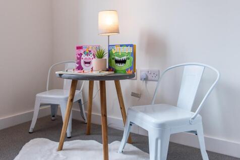 IMAGE OF SHOW HOME