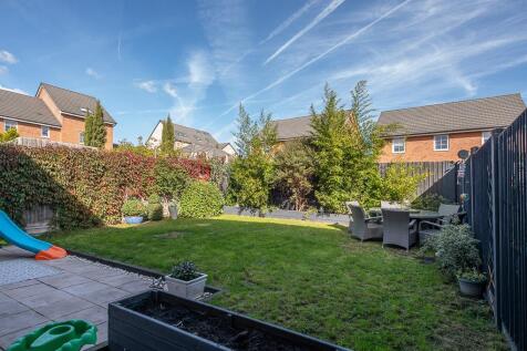 10 widnall drive-6.jpg