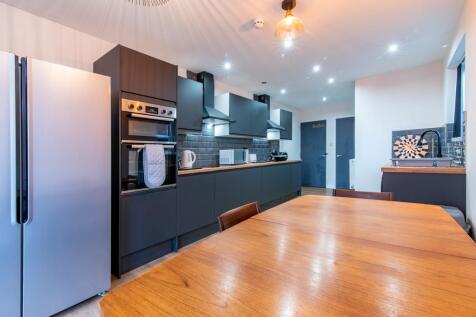 101 notts rd kitchen-4.jpg