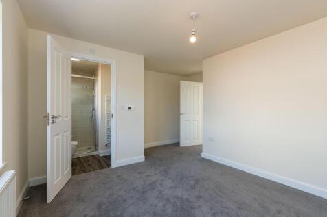 15 - 1st Bedroom.jpg