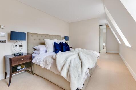 Master bedroom Suite