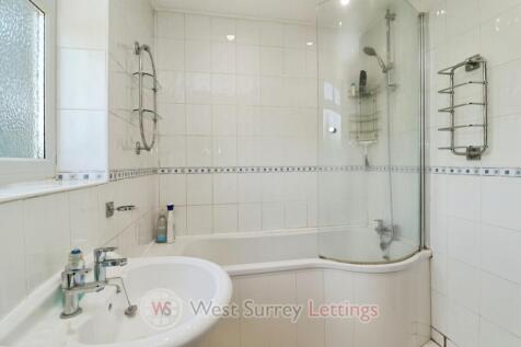 13527636-bath