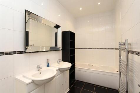 Bathroom 1.1.JPG