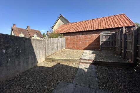 rear garden.jpg