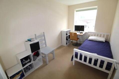 Bedroom 2.1.jpg