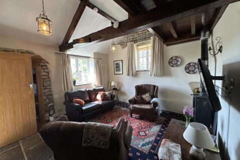 living room 4.jpg