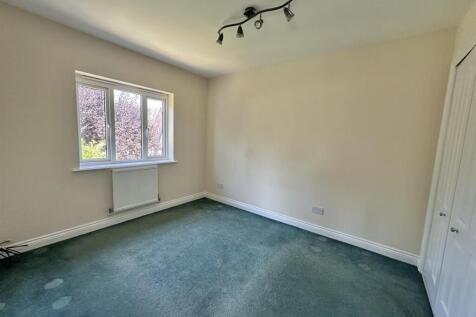 Bedroom 2.jpg