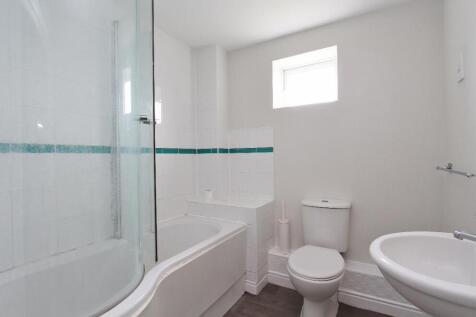 Bathroom.jpg